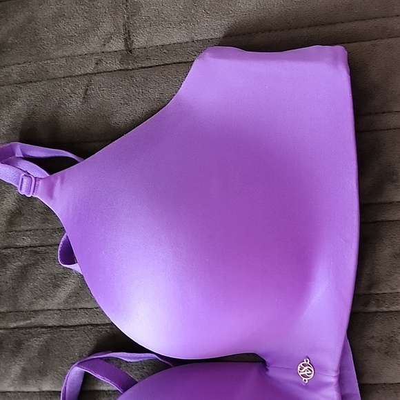 Purple victoria secret bra - Picture 4 of 13
